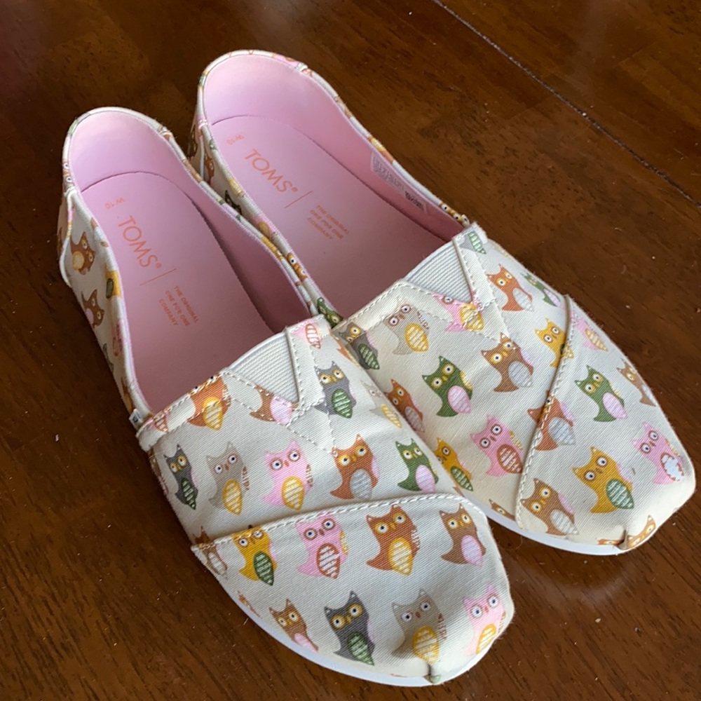 Women’s Toms Owl Shoes